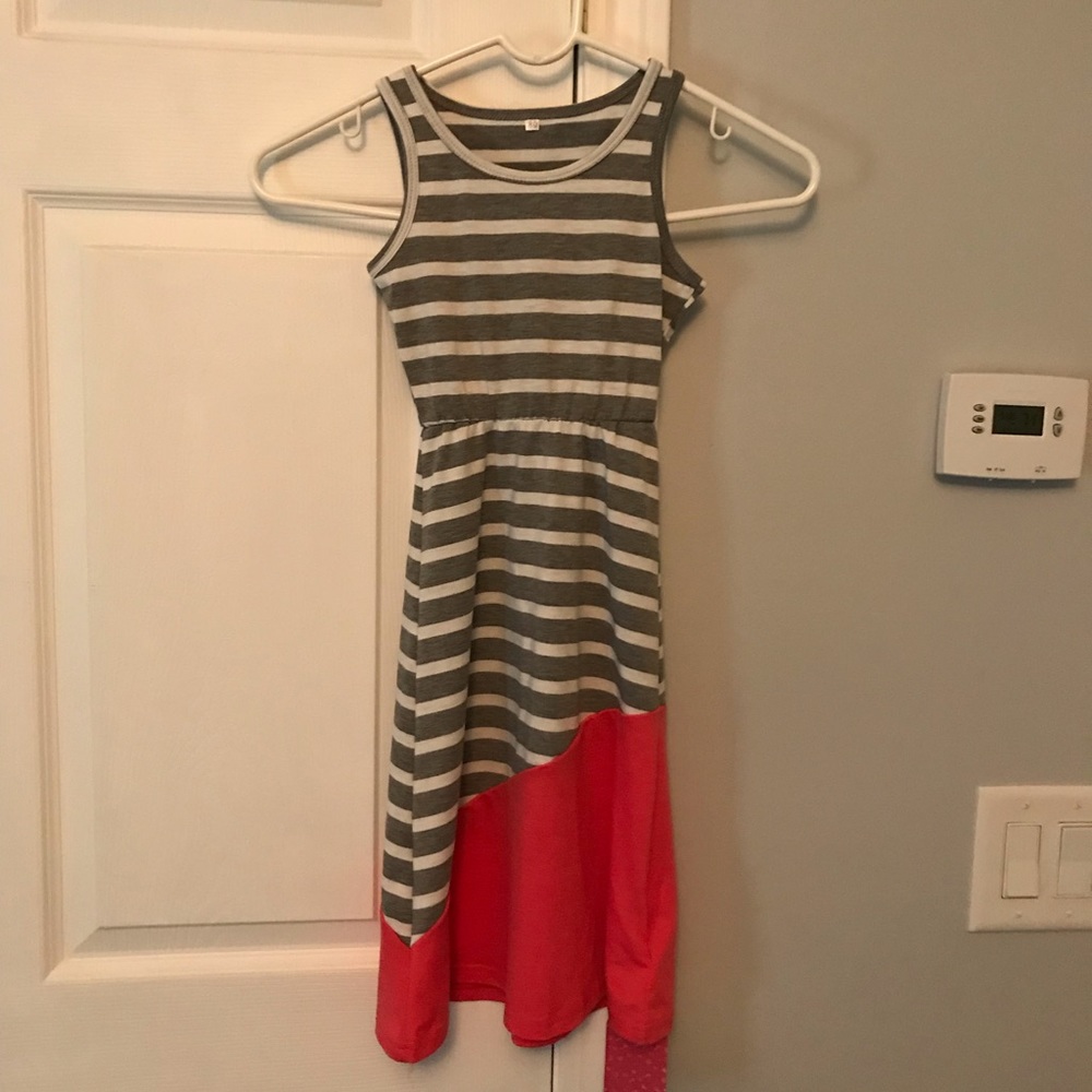 Girls maxi dress, size 4-5 years.